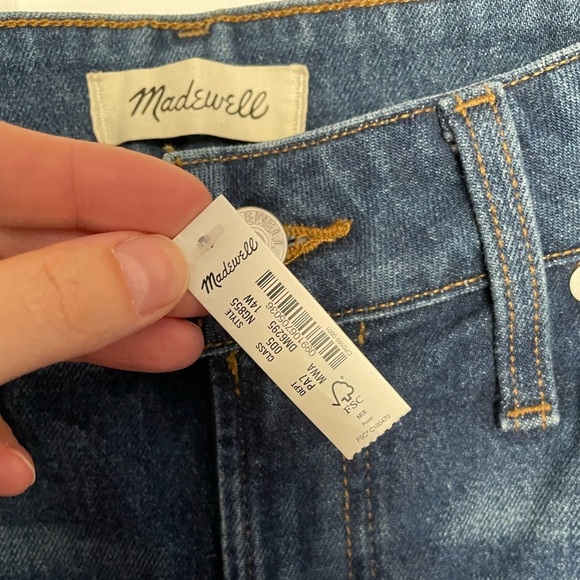 Madewell Curvy Perfect Vintage Straight Jean in Mayfield Wash Size 14W - Picture 5 of 13